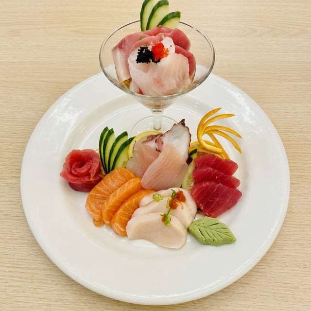 Sashimi Deluxe Platter.
