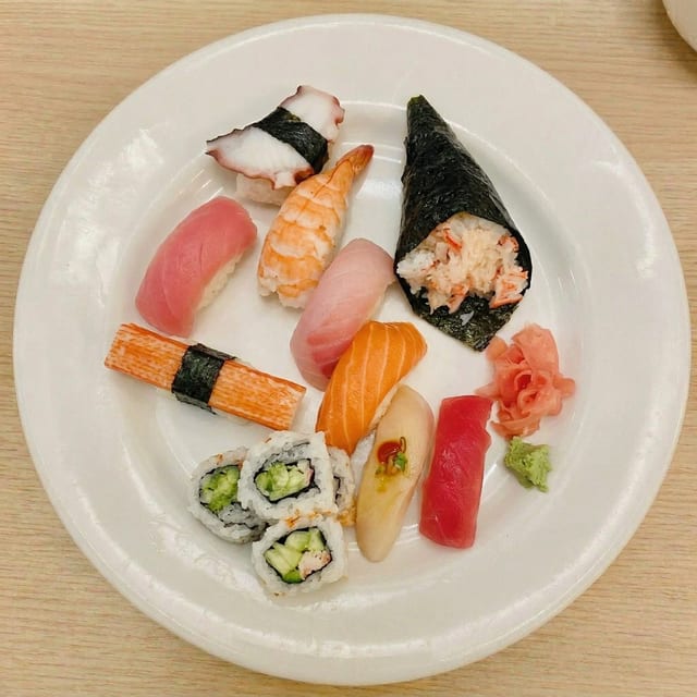 Sushi Deluxe Platter.